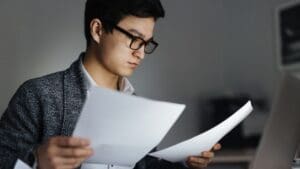 The Effect of Contract Terms on Pricing